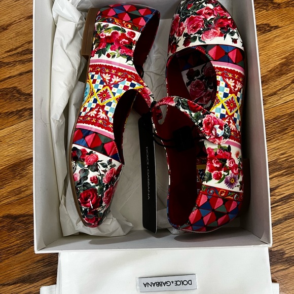 Dolce & Gabbana Girl’s Mary Jane ballet flat in size 32 - Picture 5 of 8